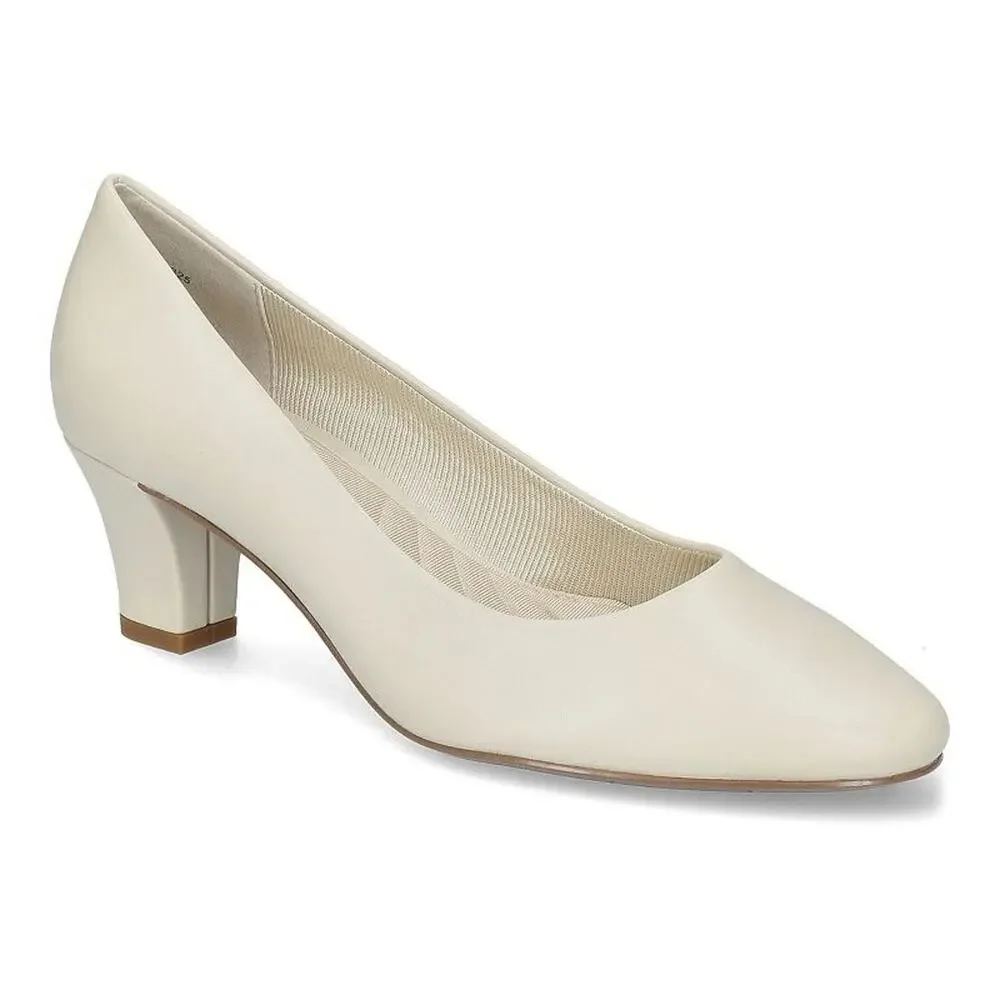 Easy Street Womens 9.5 Fabulous Low Heel Dress Pumps Shoes Bone